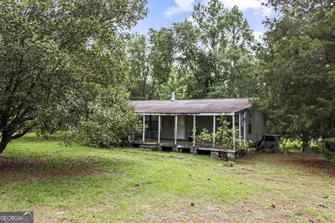 916 N Emanuel Barrow Rd, Claxton, GA 30417