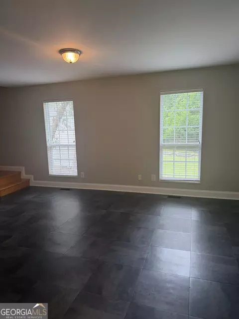 Living - 406 Covered Bridge Rd, Covington, GA 30016 photo 2 of 10