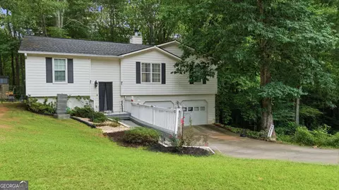 40 Cade Ct, Dallas, GA 30157