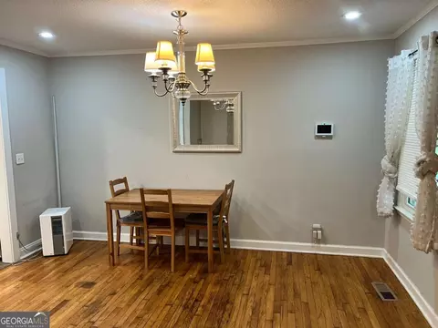 Dining - 307 Cherokee Dr, Warner Robins, GA 31093 photo 1 of 1