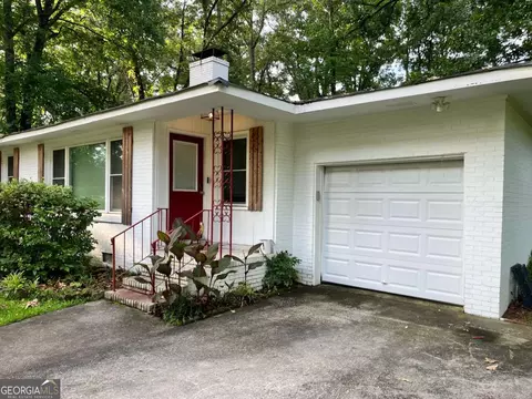 Exterior - 307 Cherokee Dr, Warner Robins, GA 31093 photo 2 of 2