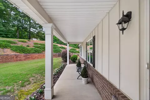 561 Oconee Ln, Commerce, GA 30529 photo 6