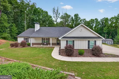 561 Oconee Ln, Commerce, GA 30529 photo 3