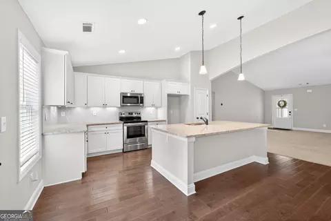 561 Oconee Ln, Commerce, GA 30529 photo 14