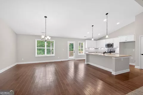 561 Oconee Ln, Commerce, GA 30529 photo 18