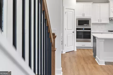Entry Way - 4775 E Reed Rd, Gainesville, GA 30507 photo 5 of 5