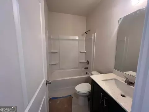 Bath - 4775 E Reed Rd, Gainesville, GA 30507 photo 1 of 3