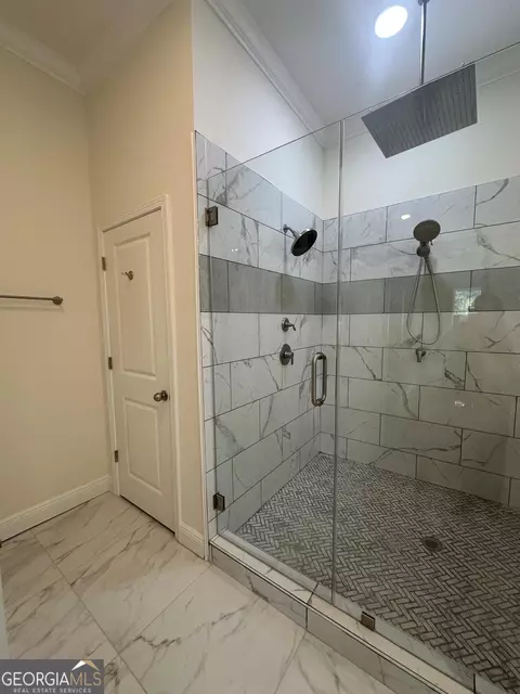 Bath - 153 Dub Walker Rd, Jackson, GA 30233 photo 1 of 4
