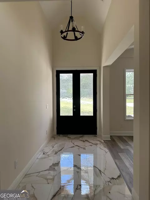 Entry Way - 153 Dub Walker Rd, Jackson, GA 30233 photo 1 of 3