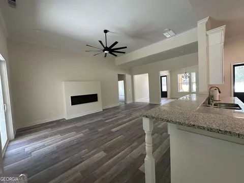 Living - 153 Dub Walker Rd, Jackson, GA 30233 photo 2 of 6