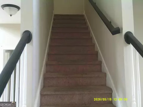 Entry Way - 105 Yellow Jacket Ct, Lagrange, GA 30240 photo 2 of 4