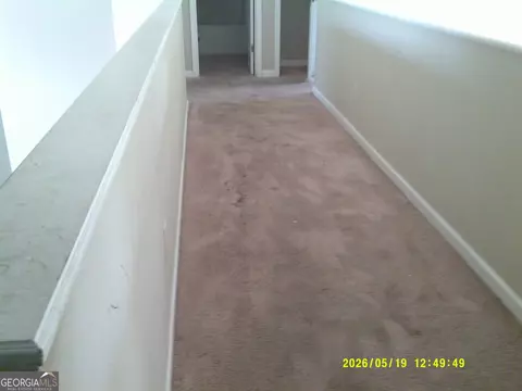 Entry Way - 105 Yellow Jacket Ct, Lagrange, GA 30240 photo 3 of 4