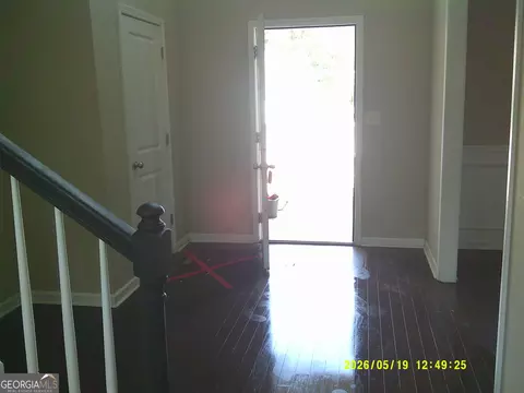 Entry Way - 105 Yellow Jacket Ct, Lagrange, GA 30240 photo 1 of 4
