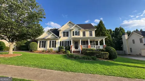4611 Stonewater Dr, Powder Springs, GA 30127