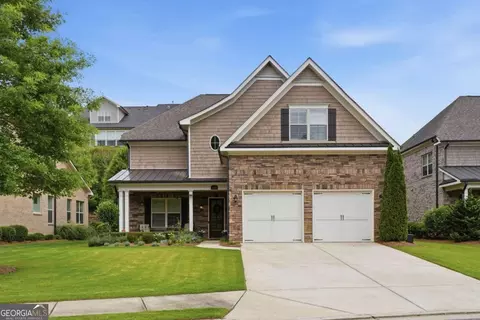 5925 Overlook Club Cir, Suwanee, GA 30024