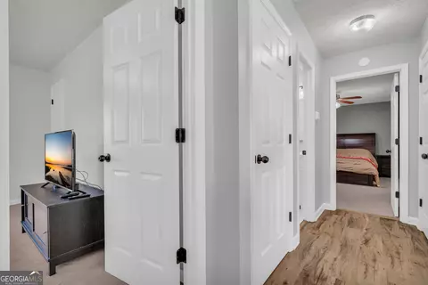 Entry Way - 415 Ivory Dr, Baldwin, GA 30511 photo 5 of 7