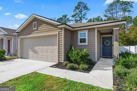 128 Ashwood Cir, Saint Marys, GA 31558