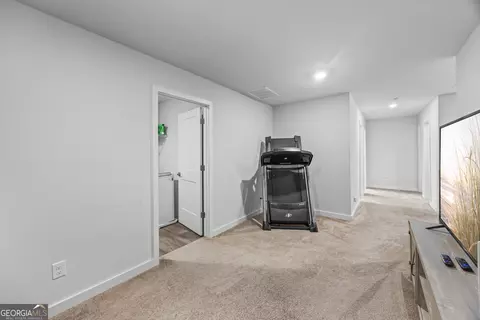Entry Way - 567 Overlook Rd, Covington, GA 30014 photo 9 of 11