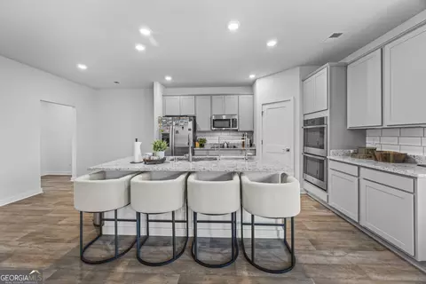 Kitchen - 567 Overlook Rd, Covington, GA 30014 photo 2 of 3