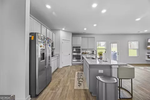 Kitchen - 567 Overlook Rd, Covington, GA 30014 photo 1 of 3