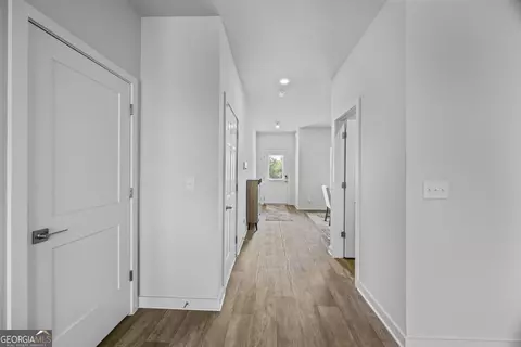 Entry Way - 567 Overlook Rd, Covington, GA 30014 photo 6 of 11