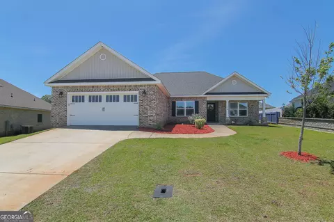 318 Weston Dr, Kathleen, GA 31047