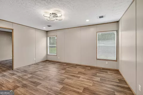 Living - 6401 Riverside Rd #TRACT 2, Nahunta, GA 31553 photo 3 of 4