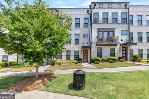 2130 Holtz Ln, Atlanta, GA 30318