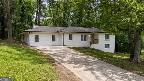 39 Anita Pl SE, Mableton, GA 30126