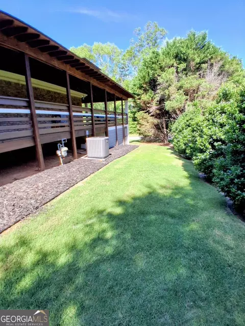 Exterior - 11524 Summer Trce, Hampton, GA 30228 photo 8 of 18