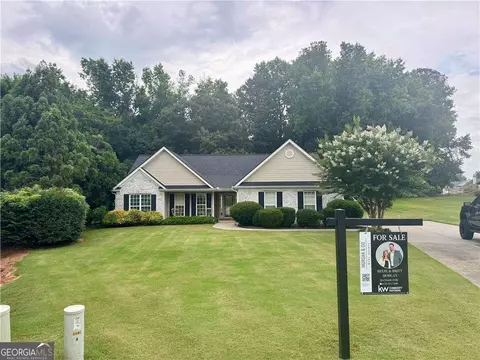 95 Bailey Dr, Jefferson, GA 30549