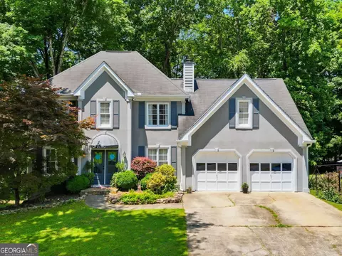 717 Jamie Way NE, Woodstock, GA 30188