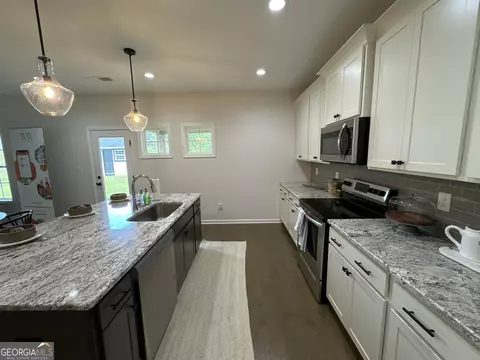 Kitchen - 4312 Cornwall Dr, Forsyth, GA 31029 photo 3 of 3