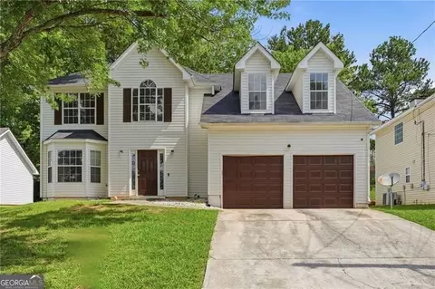6392 Phillips Ct, Lithonia, GA 30058