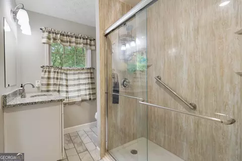 Bath - 686 Dailey Mill Rd, Mcdonough, GA 30253 photo 2 of 4