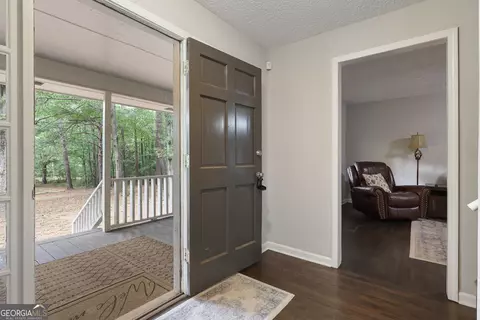 Entry Way - 686 Dailey Mill Rd, Mcdonough, GA 30253 photo 1 of 3