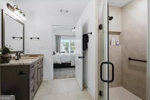 Entry Way - 1341 Mooty Bridge Rd, Lagrange, GA 30240 photo 3 of 3