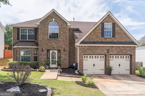 3707 Fremont Dr, Ellenwood, GA 30294
