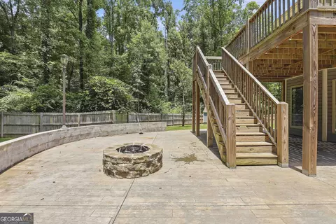 Exterior - 121 Churchill Ct, Lagrange, GA 30241 photo 12 of 17