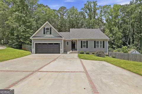 Exterior - 121 Churchill Ct, Lagrange, GA 30241 photo 2 of 17