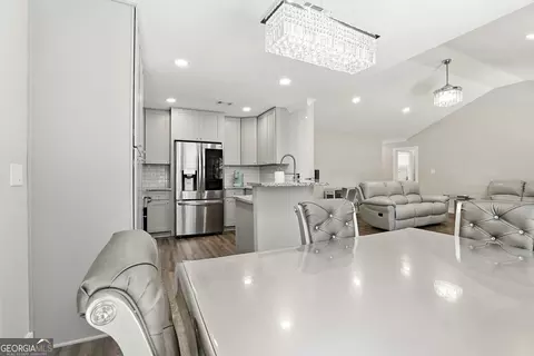Dining - 121 Churchill Ct, Lagrange, GA 30241 photo 4 of 4