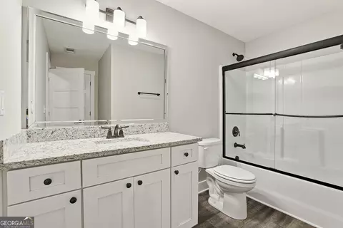 Bath - 121 Churchill Ct, Lagrange, GA 30241 photo 4 of 4