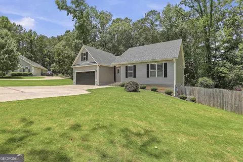Exterior - 121 Churchill Ct, Lagrange, GA 30241 photo 3 of 17