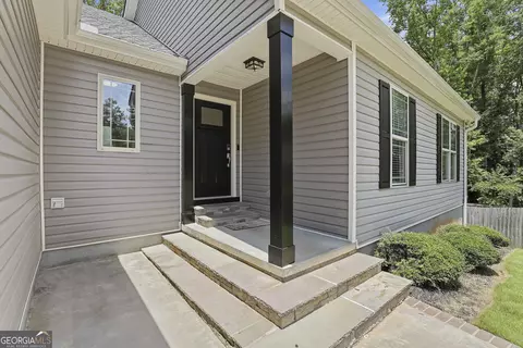 Exterior - 121 Churchill Ct, Lagrange, GA 30241 photo 5 of 17