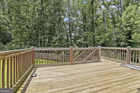 Exterior - 121 Churchill Ct, Lagrange, GA 30241 photo 7 of 17