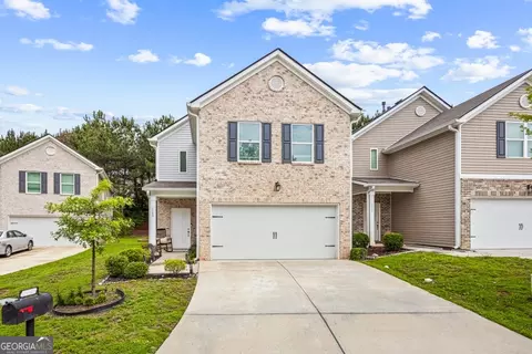 1049 Valley Rock Dr, Lithonia, GA 30058