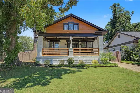 3216 Dogwood Dr, Atlanta, GA 30354