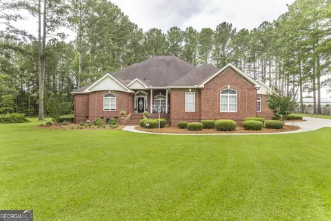 493 Fairfield Dr, Dublin, GA 31021