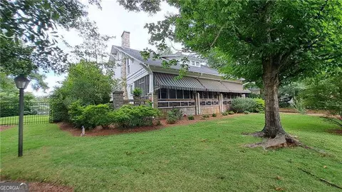 1025 Main St, Stone Mountain, GA 30083