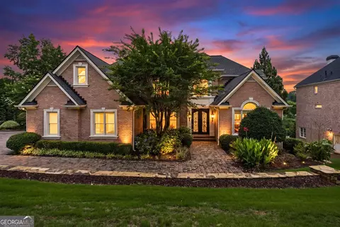 8360 Kenningston Way, Duluth, GA 30097